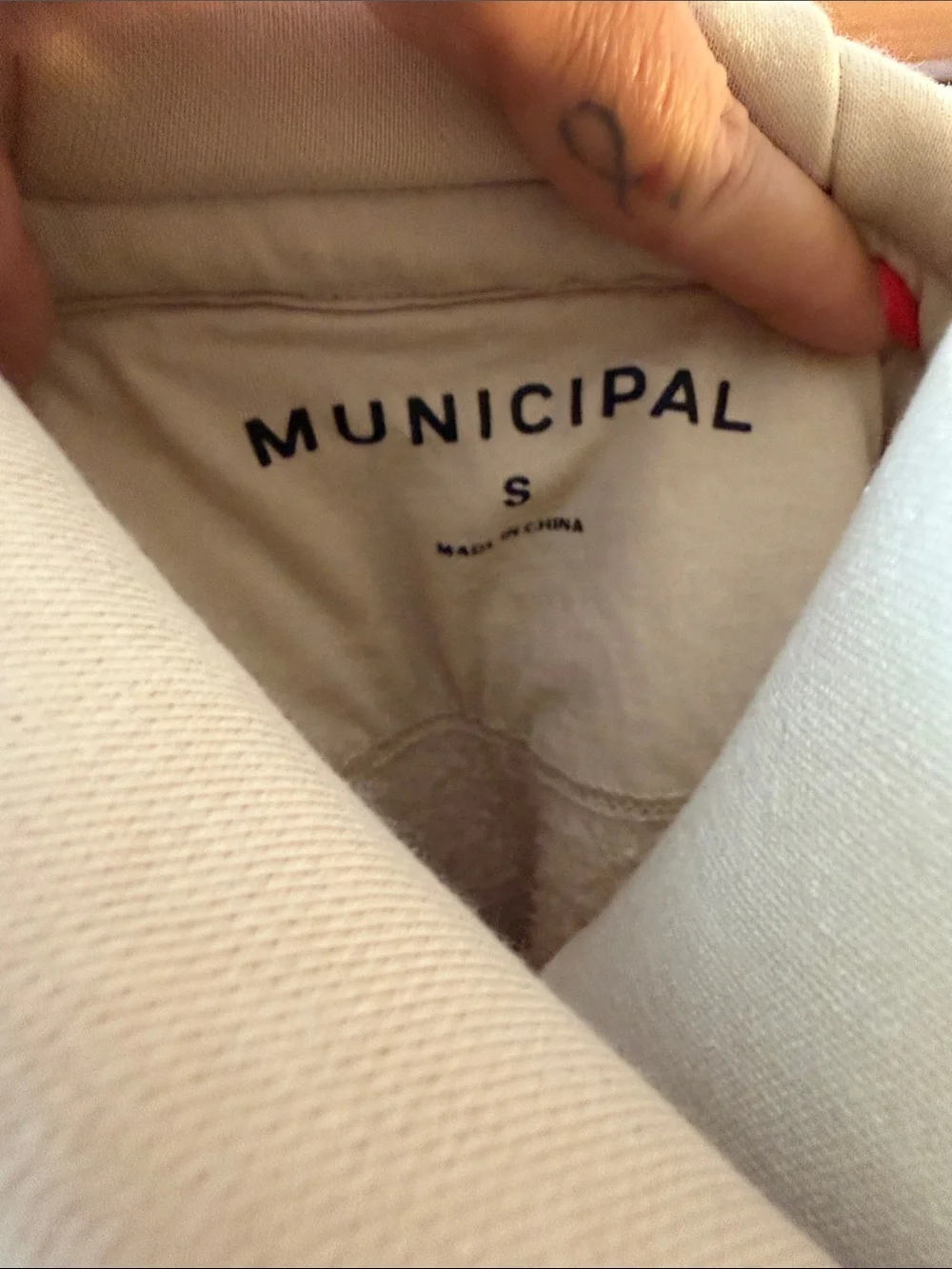 Municipal Logo Crop Hoodie - Cream_2